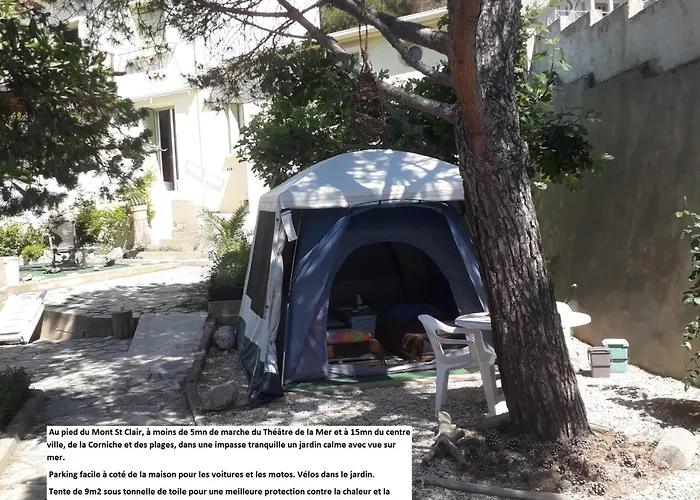 Deux Tentes Confortables Dans Un Joli Jardin Idealement Situe