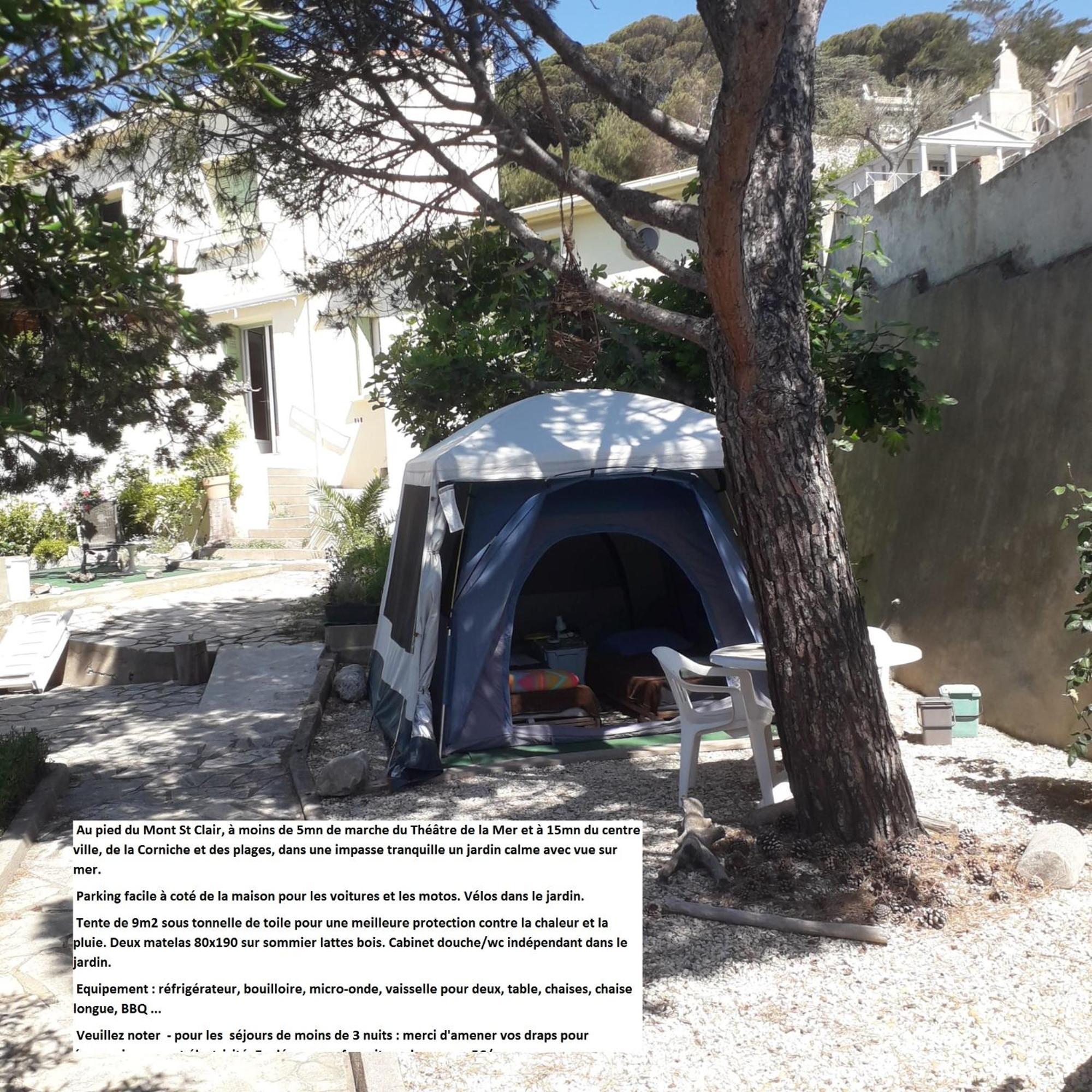 Deux Tentes Confortables Dans Un Joli Jardin Idealement Situe *