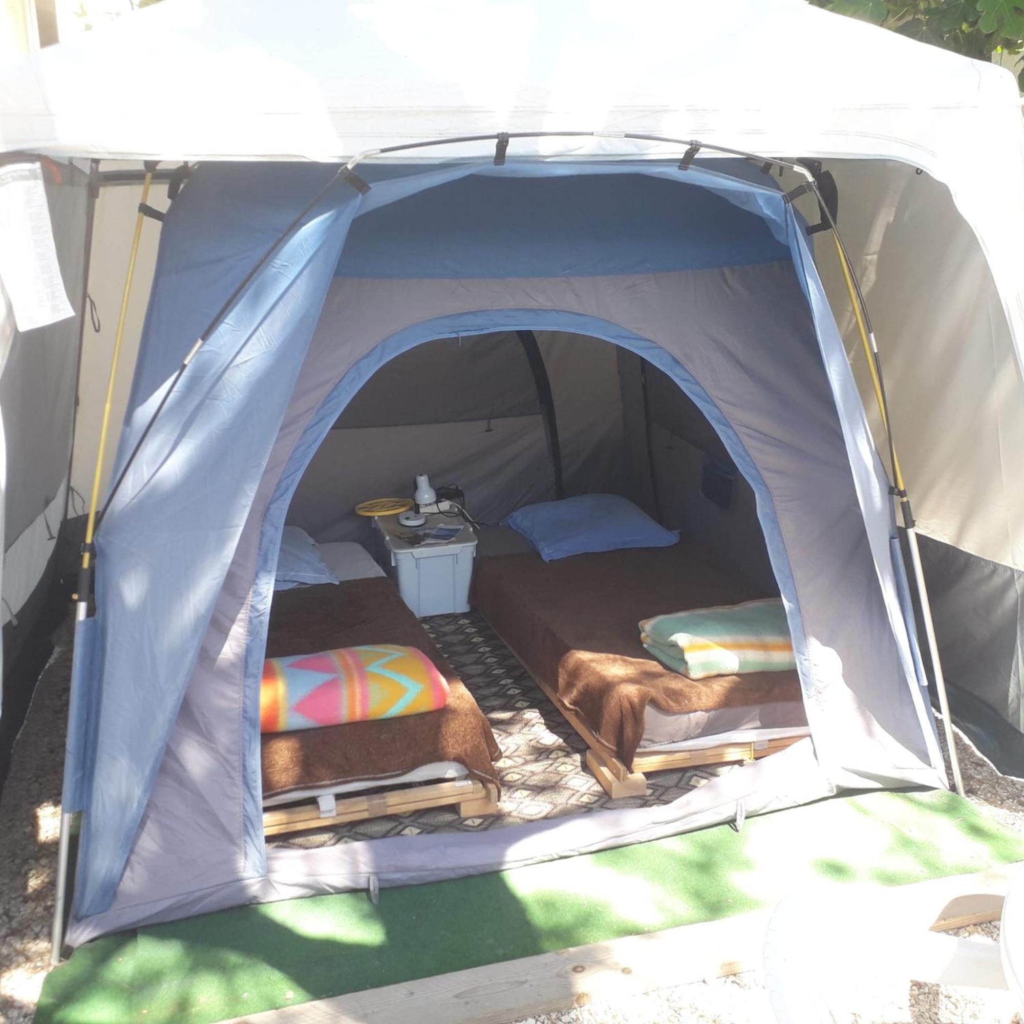 Deux Tentes Confortables Dans Un Joli Jardin Idealement Situe Luxury tent