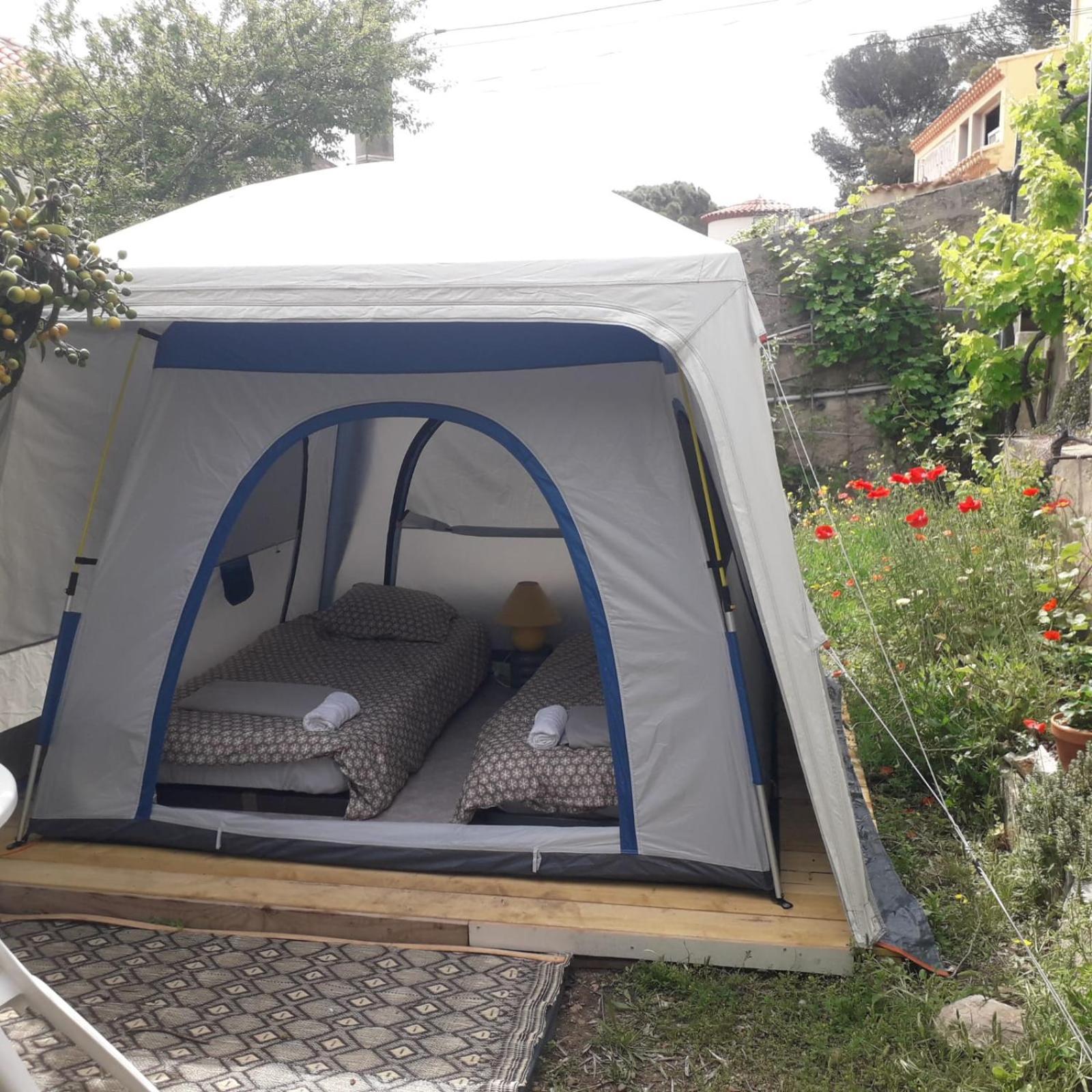 Deux Tentes Confortables Dans Un Joli Jardin Idealement Situe Glamping *