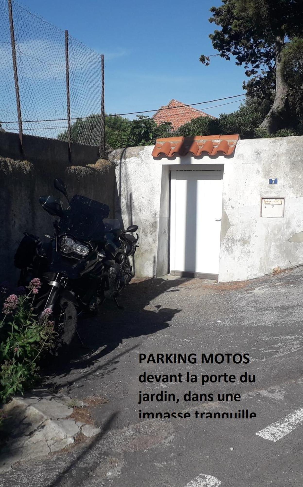 Tente de luxe Deux Tentes Confortables Dans Un Joli Jardin Idealement Situe